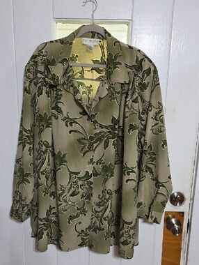 CST Women's Blouse Sage Green Floral Buttons Shoulder Pads Cuffs Sz 4X EUC